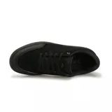 Championes de skate Emerica modelo Heretic, color negro con suela de goma en tono marrón. Presentan un diseño de perfil bajo con refuerzo en la puntera y paneles laterales de gamuza.
