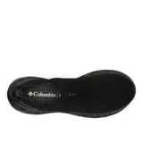 Zapatillas Columbia modelo Terrastride SLR para mujer, de diseño slip-on en color negro. Presentan un empeine de tejido de punto transpirable, tiradores para facilitar el calce y una mediasuela moldeada con orificios de ventilación que ofrece amortiguación y estabilidad.