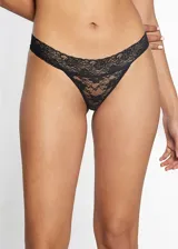 Bombacha vedetina negra de microfibra con encaje floral en la cintura y fundillo de algodón.