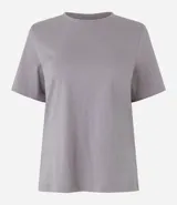 Remera verde esmeralda de algodón, con cuello redondo y mangas cortas.