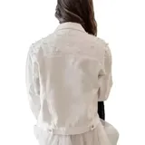 Campera de jean color negro con apliques de perlas en la parte superior frontal. Presenta cuello clásico, cierre frontal con botones metálicos y dos bolsillos en el pecho.