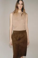 Top de punto extrafino color beige, sin mangas y con cuello redondo, confeccionado en mezcla con lana.