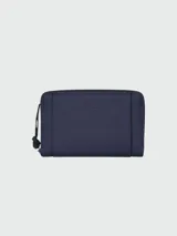Billetera rectangular de cuero color azul marino, con cierre de cremallera y logo grabado en el centro.