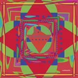 Pañuelo cuadrado de seda con estampado geométrico multicolor en tonos rojo, verde, azul y amarillo. Diseño exclusivo de la marca con bordes definidos y logotipo en una esquina.