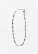 Pulsera plateada de acero quirúrgico con esferas y cierre de mosquetón.