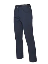 Pantalón de gabardina RKF modelo Five, color azul navy, de corte recto y tiro medio con tecnología Natural Flex para mayor comodidad y libertad de movimiento.