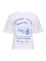 Remera blanca de manga corta con cuello redondo y estampado azul en la espalda con la leyenda "Ventura Palms Sandwich Shop" y el dibujo de un sándwich.