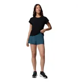 Short deportivo para correr de mujer, color azul, con cintura cómoda, slip elástico integrado y bolsillos, incluyendo uno de seguridad con cremallera.