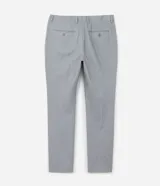 Pantalón de vestir masculino modelo básica, con cintura con trabillas, cierre tradicional con vista oculta y bolsillos laterales.