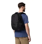 Mochila negra de 30 litros con compartimento principal y funda interior acolchada para portátil, bolsillos laterales de malla para botellas y panel trasero transpirable.