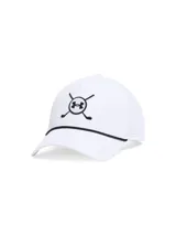 Gorra Under Armour modelo M Driver Snapback, color blanco con detalles en negro, diseño estructurado de media copa, visera precurvada con detalle de cordón y paneles perforados laterales para mayor transpirabilidad. Incluye logo bordado en el frente.