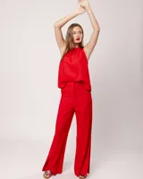 Musculosa blanca de lino con escote redondo y corte a la cadera.