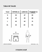 Bermuda color beige de lino, corte holgado con cordón ajustable en la cintura.