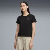 Remera de algodón negra con cuello redondo y manga corta. Presenta un pequeño logo de Puma bordado en color dorado en el lado izquierdo del pecho.