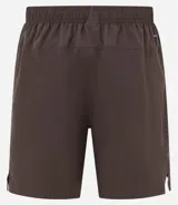 Bermuda deportiva gris con cintura elástica, cordón de ajuste, bolsillos con cremallera, recorte lateral con agujeritos y abertura en el bajo.