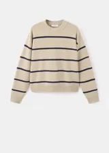 Jersey de punto de corte recto con diseño de rayas horizontales oscuras sobre fondo beige. Presenta cuello redondo, manga larga y tejido de punto medio.