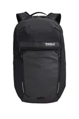 Mochila Thule Paramount de 27 litros, diseñada para uso urbano y ciclismo. Cuenta con compartimento flotante para laptop de hasta 16 pulgadas, materiales impermeables, cierres recubiertos y bolsillo frontal expandible para casco. Incluye panel trasero ventilado, correas ergonómicas con correa esternal y detalles reflectivos para mayor visibilidad.