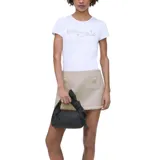 Cartera tipo bolso de mano color negro, confeccionada en nailon resistente. Presenta un diseño con un lazo decorativo de gran tamaño en la parte superior, cierre magnético y el logo de la marca bordado de forma tonal en el frente.