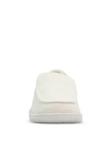 Zapatillas slip-on estilo alpargata color beige, con capellada de textil, suela de EVA liviana y diseño sin cordones.