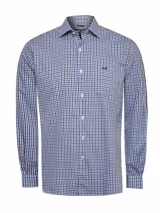 Camisa de manga larga de algodón y lana, modelo Wool de RKF, con diseño a cuadros en tonos azul marino, blanco y negro. Cuenta con cuello italiano, cierre frontal con botones y un bolsillo en el pecho con el logo bordado.