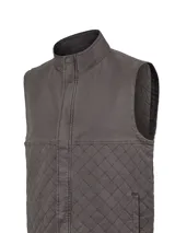 Chaleco marrón de RKF modelo Laurito, con diseño acolchado de rombos en la parte inferior y canesú liso superior, cuello alto y cierre frontal con solapa.