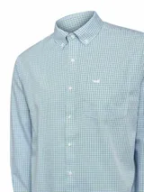 Camisa de manga larga RKF de corte regular, con patrón de cuadros vichy en tonos verde, azul y blanco. Cuenta con cuello abotonado, cierre frontal de botones, bolsillo en el pecho con el logo bordado y acabado resistente a las arrugas.