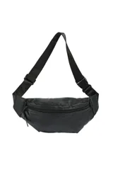 Riñonera negra con cierre frontal y correa ajustable con hebilla.
