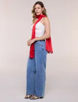 Pashmina rectangular de gasa roja con excelente caída fluida.