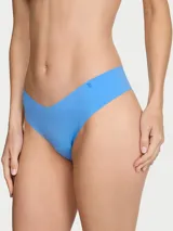 Bombacha tipo tanga de microfibra color celeste, con diseño sin costuras y tiro bajo.