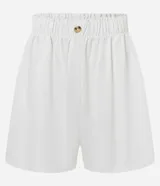 Short runner de corte evasé confeccionado en mezcla de viscosa y lino. Presenta cintura elástica con detalle de botón frontal, bolsillos laterales y bajo redondeado.