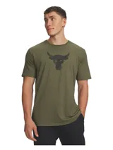 Remera de entrenamiento de la colección Project Rock, color verde oliva, con cuello redondo acanalado y estampado frontal del logo Brahma Bull en color negro.