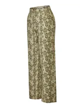 Pantalón tiro alto de corte recto y clásico, confeccionado con mezcla de algodón orgánico, lino orgánico y spandex. Presenta un estampado exclusivo en tonos verdes y beige, con cierre de botón y bragueta.