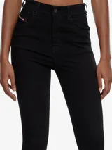 Pantalón de jean Diesel modelo Slandy-High, de corte skinny, tiro alto y calce ajustado hasta el tobillo. Confeccionado en denim superelástico color negro.