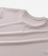 Remera deportiva Get Over de color azul marino, confeccionada en tech fleece con tecnología dry de secado rápido, cuello redondo y manga corta, de corte holgado.