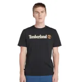 Remera negra de algodón Timberland, corte clásico, con logo de la marca estampado en color ocre en el pecho.