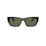 Lentes de sol Ray-Ban modelo RB 0947/56, con armazón rectangular de acetato negro brillante y cristales polarizados de tono verdoso.