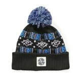 Gorro de lana negro con diseño jacquard en azul y lila, y pompón en la parte superior.