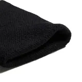 Par de muñequeras deportivas Adidas, color negro con logo bordado en blanco. Diseñadas con material absorbente para mayor comodidad durante la actividad física.