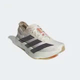 Championes Adidas Adizero Adios Pro 4, diseñados para corredores veloces. Cuentan con varillas de carbono ENERGYRODS 2.0, mediasuela con perfil curvado, tecnología de espuma de doble capa ultraligera LIGHTSTRIKE PRO y suela con compuesto de caucho Continental™ y tecnología LIGHTTRAXION.