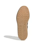 Championes Adidas modelo VL Court Bold, de diseño urbano con plataforma. Presentan un exterior sintético blanco con las icónicas tres tiras laterales en negro, detalle de refuerzo en la puntera y una llamativa mediasuela de plataforma en color caramelo.