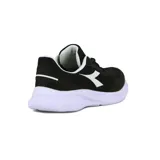 Championes de running Diadora Champion Running Robin 6, color negro con detalles en blanco.