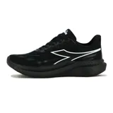 Championes de running Diadora modelo Glider, color negro con detalles en blanco. Presentan una estructura de malla transpirable, cordones al tono y una suela robusta de phylon para mayor amortiguación.