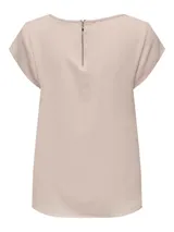 Camiseta básica negra de manga corta, con cuello redondo y diseño de espalda más larga.