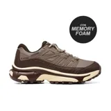 Championes de trekking Hi-Tec modelo Manel, color marrón con suela track bicolor y tecnología Memory Foam.
