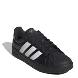 Championes urbanos Adidas modelo Streettalk, color negro con las tres bandas laterales en blanco. Presentan puntera reforzada tipo shell-toe, cierre con cordones y suela de goma al tono.