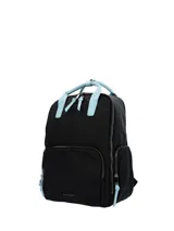 Mochila Hush Puppies de poliéster reciclado en color negro con detalles en celeste pastel. Cuenta con compartimento principal, compartimento para laptop, bolsillo frontal, bolsillos laterales y bolsillo trasero, todos con cierre. Incluye correas ajustables y manijas superiores.