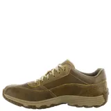 Zapatos casuales de hombre Caterpillar modelo Eon, color marrón, fabricados en cuero con suela de goma tractada y cordones tono sobre tono.
