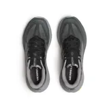 Sneaker de trail running Merrell Agility Peak 6 en color gris oscuro con suela gruesa gris y cordones negros. Cuenta con la inscripción "MERRELL" en el lateral y suela Vibram.