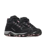 Botas de trekking impermeables Merrell modelo Accentor 4 Mid WP para mujer. Confeccionadas con parte superior de ante impermeable y malla, entresuela de espuma EVA y suela exterior de goma. Presentan diseño en color negro con detalles en rosado y gris.