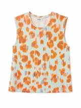 Musculosa de corte recto con estampado animal print abstracto en tonos naranjas y celestes sobre base verde menta.